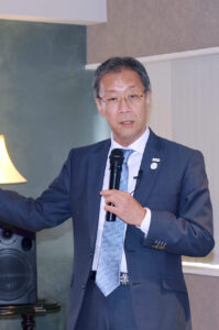 藤井輝夫氏